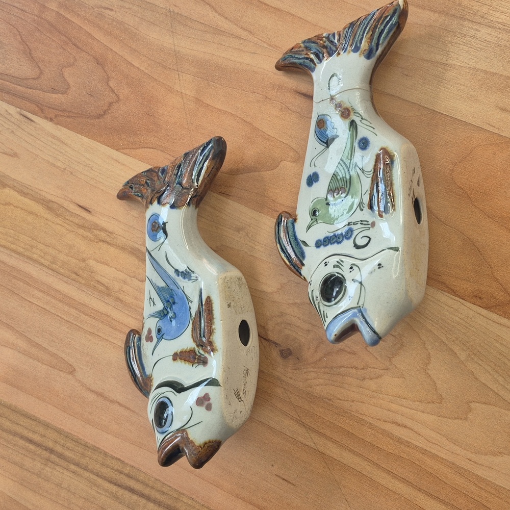 Ken Edwards Mexican Folk Art Ceramic Fish - set of 2 - Picture 4 of 14